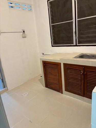 U1392 ให้เช่าอาคารพาณิชย์ 3 ชั้น ถนนเสรีไทย บ้านเปล่า ทำเลดีเดินทางสะดวกเข้าออกได้หลายทาง 7