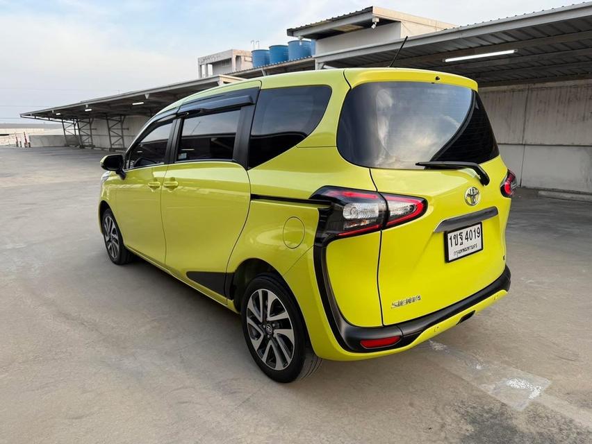 ขายด่วน Toyota Sienta 1.5V ปี 2020 รถยนต์มือ 2  6