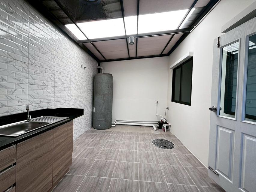 หมู่บ้านกานดา เพลส วงแหวน-ลำลูกกา คลอง 6 ถนนลำลูกกา ต.บึงคำพร้อย อ.ลำลูกกา จ.ปทุมธานี 7