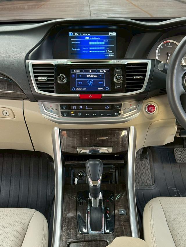 HONDA ACCORD 2.0 EL ปี 2013 12