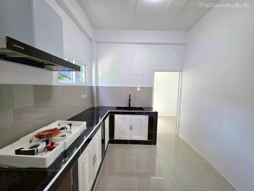 หมู่บ้านรุ่งกิจ 4 ถนนร่มเกล้า 8