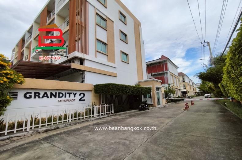 ทาวน์โฮม แกรนดิตี้ 2 สาธุประดิษฐ์ (ใกล้เซ็นทรัลพระราม 3) เนื้อที่ 21.8 ตรว. แขวงบางโคล่ เขตบางคอแหลม กรุงเทพมหานคร 1
