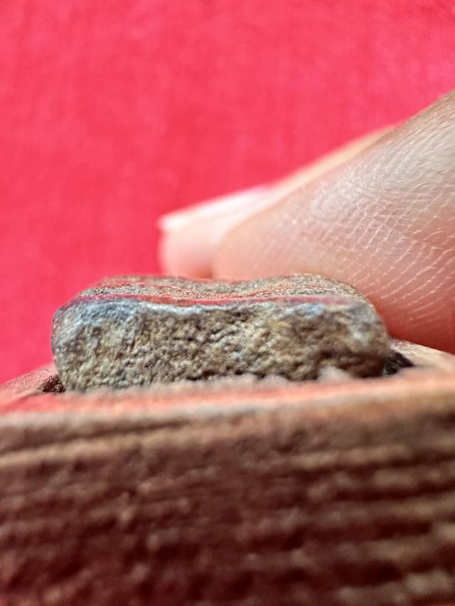 พระนาคปรกพิมพ์เข่าบ่วงเนื้อชินเงิน รูปที่ 4