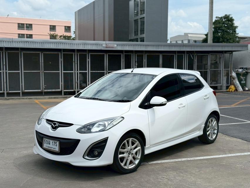 MAZDA 2  1.5 GROOVE SPONTS 2013 สีขาว MINOR CHANGE