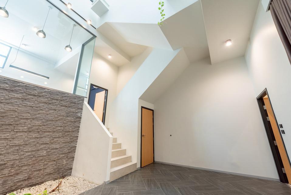 Home Office Renovated and Ready to Sell / For Rent – Sukhumvit, Bangna Area 4