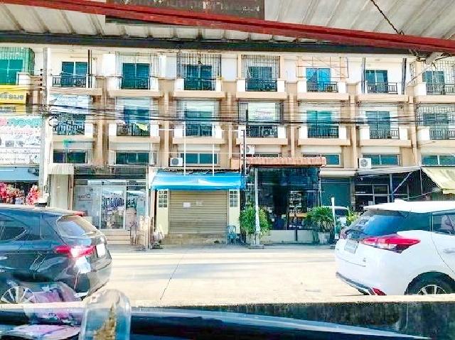 ตลาดชัชวาล คลอง 7 3.5 กม. รพ.CGH ลำลูกกา 600ม.ให้เช่าอาคารพาณิชย์ 3.5 ชั้น 24 ตร.วา.310 ตร.ม.รร.เปรมฤทัย ลำลูกกา 3.4 กม.