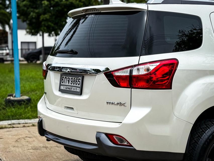 ISUZU MU-X 3.0 Top Navi 2WD AT ปี16-17เกียร์ออโต้ 7