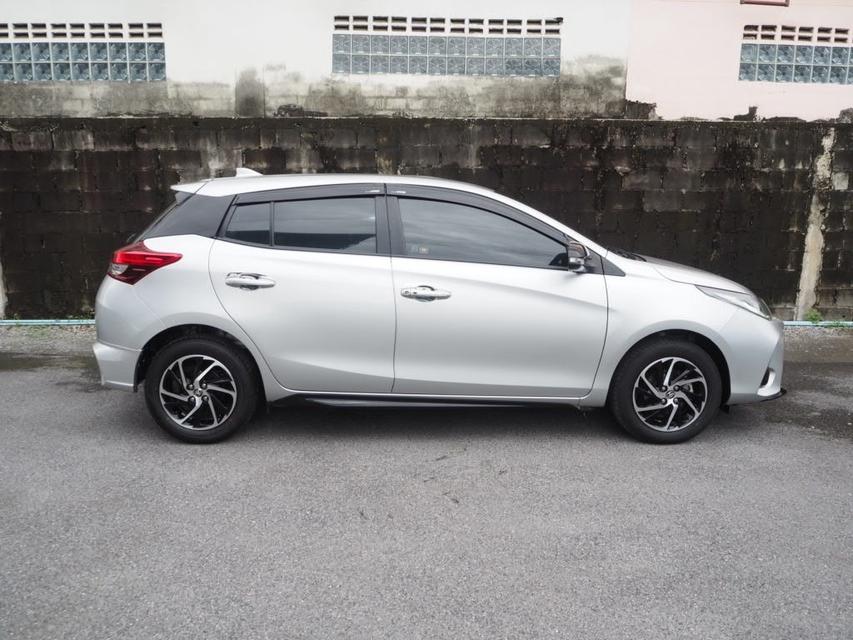 TOYOTA YARIS 1.2 SPORT PREMIUM ปี 2021