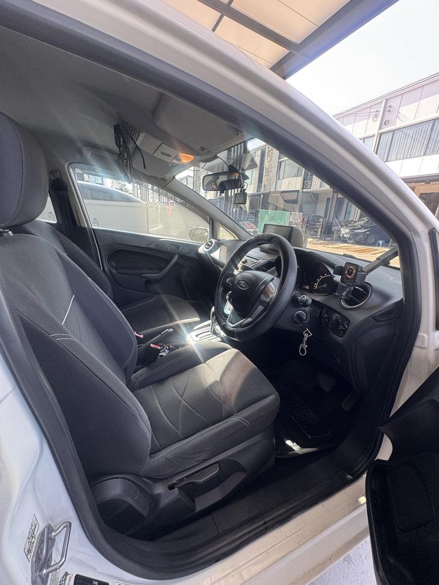 Ford fiesta จดปี2015 10