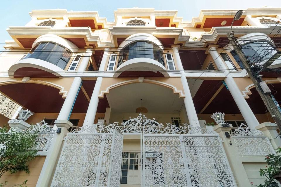 OWNER POST – (Agents Welcome) Luxury 5-Storey Townhome | Thonglor Soi 25 | 400 sqm | 90,000 THB/month Architect-designed luxury home in prime Thonglor 1