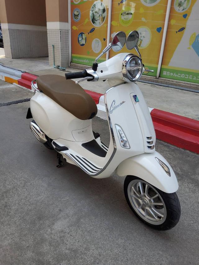 All NEW Vespa Primervera 150 i-Get ABS ปี2022  สภาพเกรดA 2768 กม. เอกสารครบพร้อมโอน 4