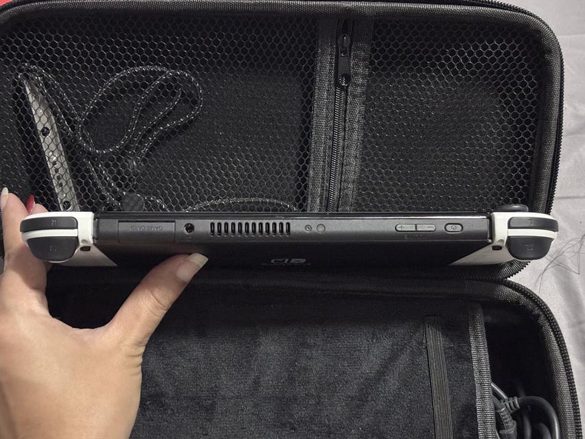 Nintendo switch. 5