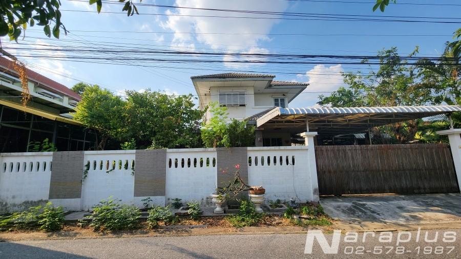 68040538 : ขายบ้านเดี่ยว 2 ชั้น พร้อมอาคารอเนกประสงค์ บนที่ดินขนาด 141 ตร.ว. หมู่บ้านพลายรัตนะ ถนนพหลโยธิน 54/1 แยก 6 สายไหม กรุงเทพ 1