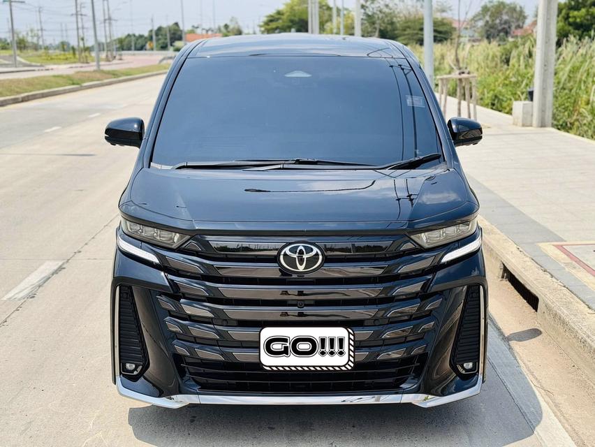 VELLFIRE HYBRID 2.5 Z 4WD E-FOUR PREMIER 40 3