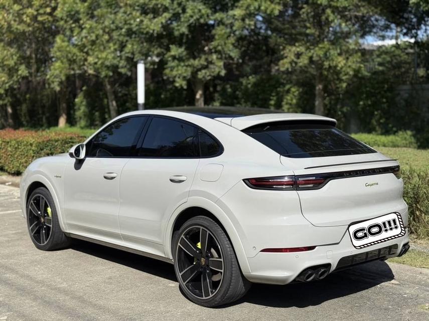 Porsche Cayenne Coupe 4E Hybrid SportDesign 2