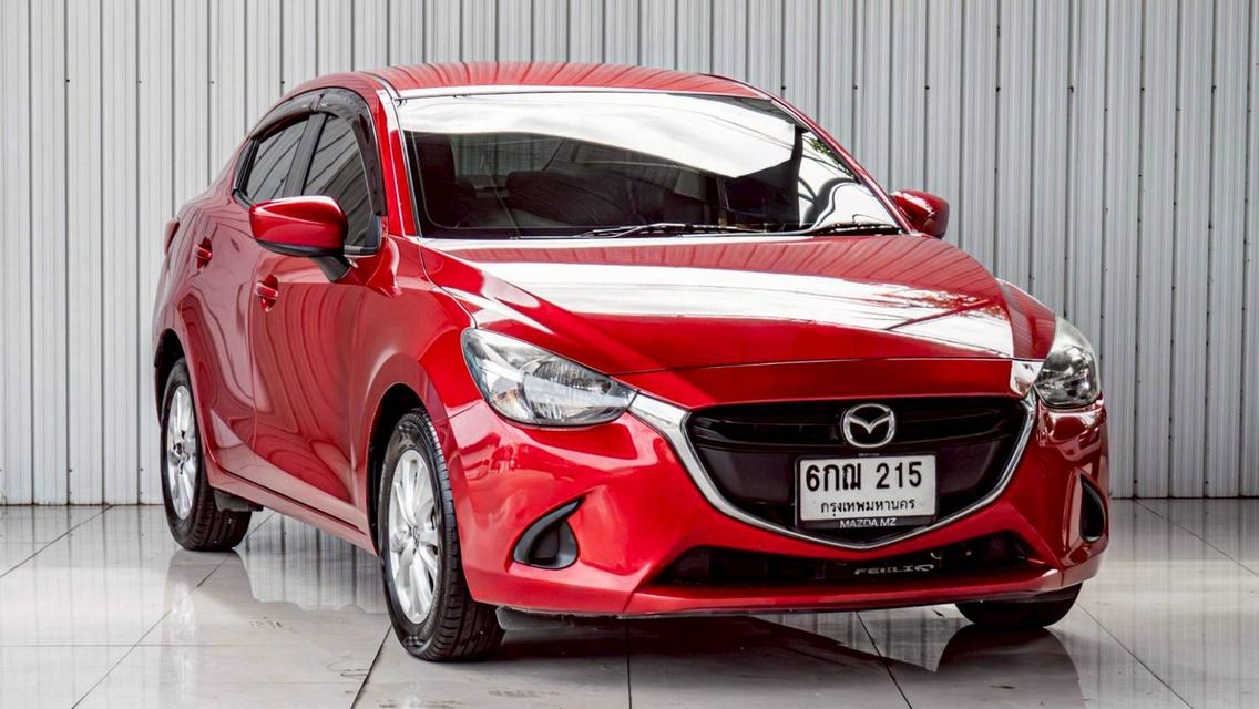 MAZDA MAZDA2 1.5 XD High Connect ปี 2017 สีแดง โฉม ปี14-ปัจจุบัน 4Dr