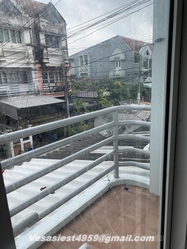ขายทาวน์เฮ้าส์ 3 ชั้น หมู่บ้านเกศรา สวนสยาม 14