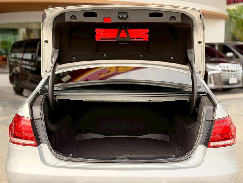 BENZ E-CLASS E200 EDITIONE 2015 (ตัวพิเศษ) 19