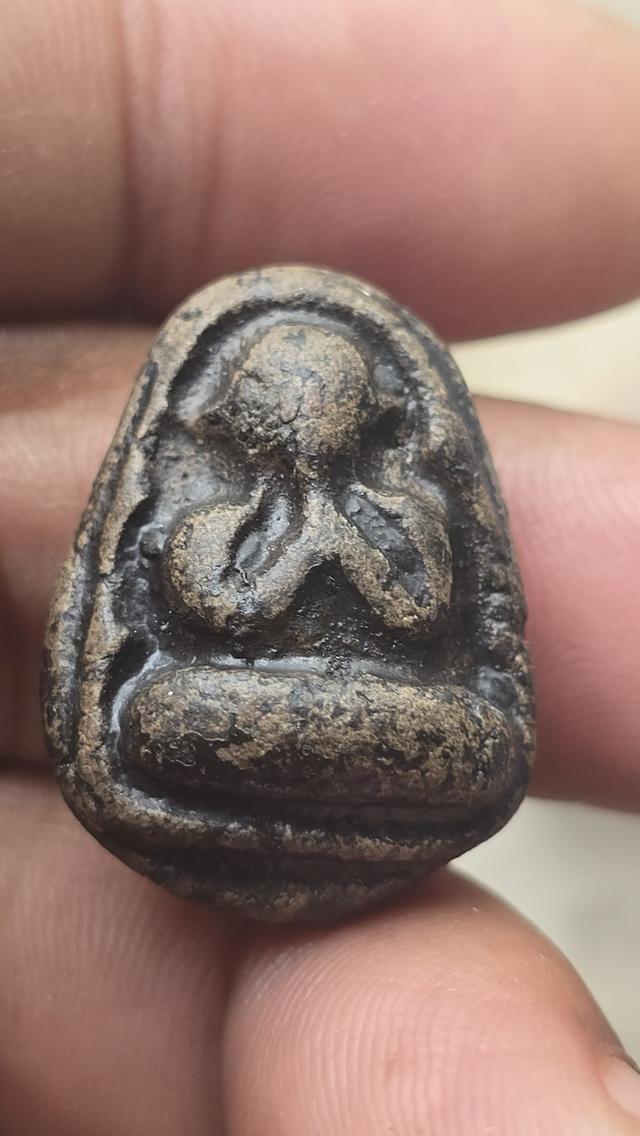 พระปิดตาหลวงปู่จีน วัดท่าลาดเหนือ 6