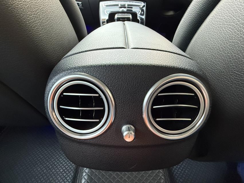 Mercedes Benz E220d Sport รูปที่ 12