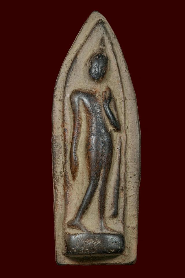 พระปางลีลา เนื้อดินค่ะ