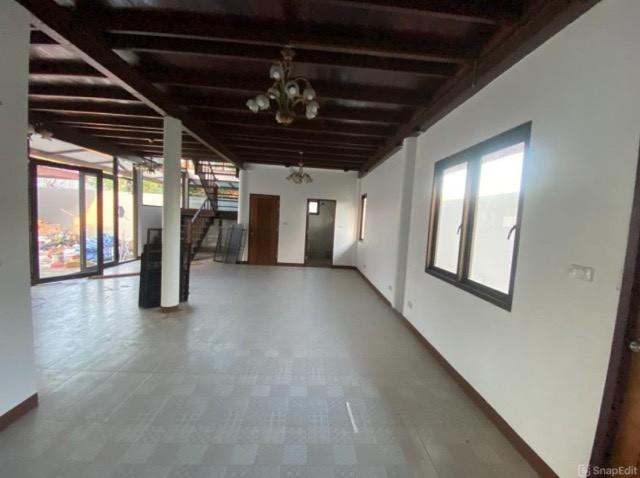 ให้เช่าบ้านเดี่ยวสร้างใหม่ 2 หลัง เนื้อที่ 100 ตารางวา ซอยลาดพร้าว 101 เหมาะอยู่อาศัยและทำสำนักงาน หรือประกอบกิจการ จอดรถได้ 4คัน ใกล้รถไฟฟ้าสายสีเหลื 2