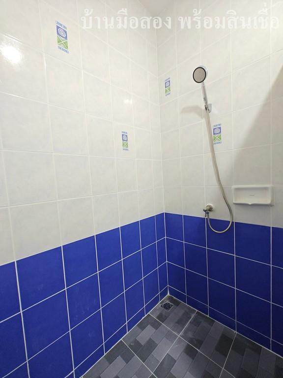 หมู่บ้านอู่ทองเพลส5 คลอง3 เปียร์นนท์ 15