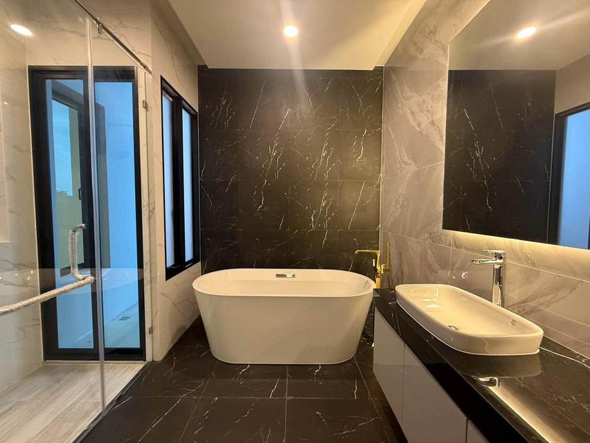 Luxury House For Rent The Master Ekkamai-Ramintra 16