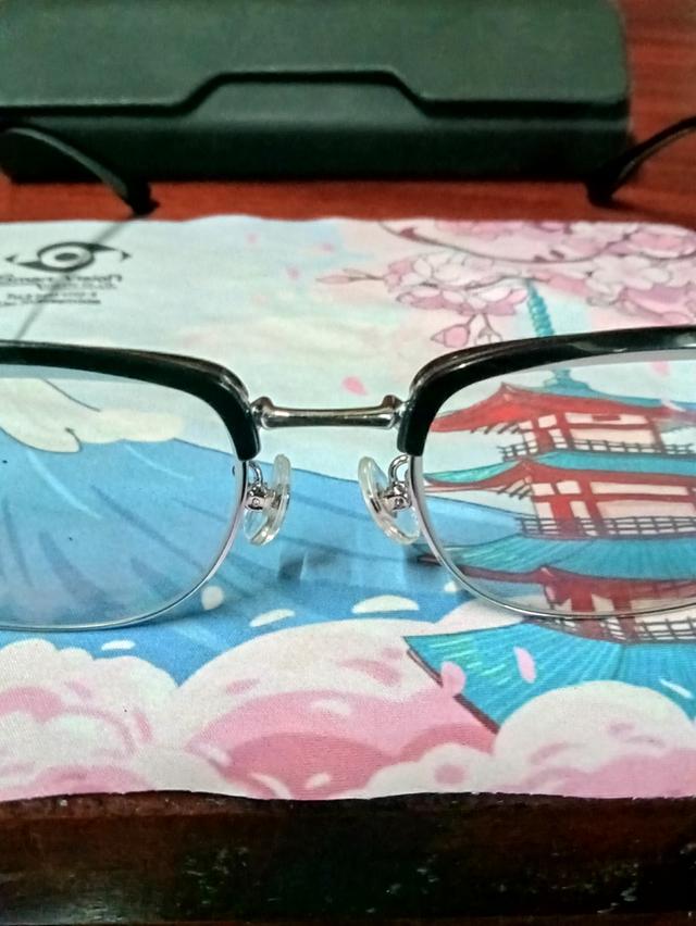 แว่นตา Smart vision เลนส์ transition ปรับสี อัตโนมัติ เมื่อถูกแสงUV กรองแสงสีฟ้า