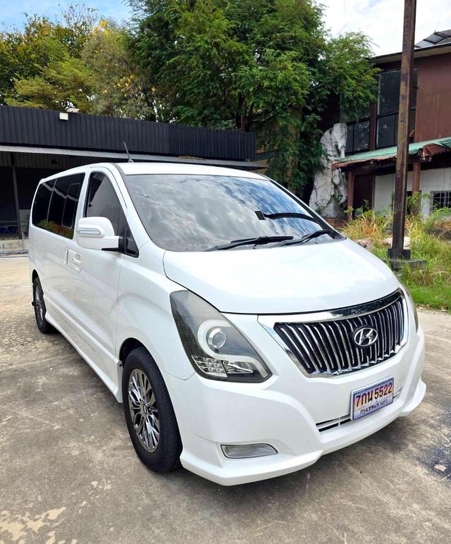 ขาย Hyundai H1 2.5Limired ปี16 3