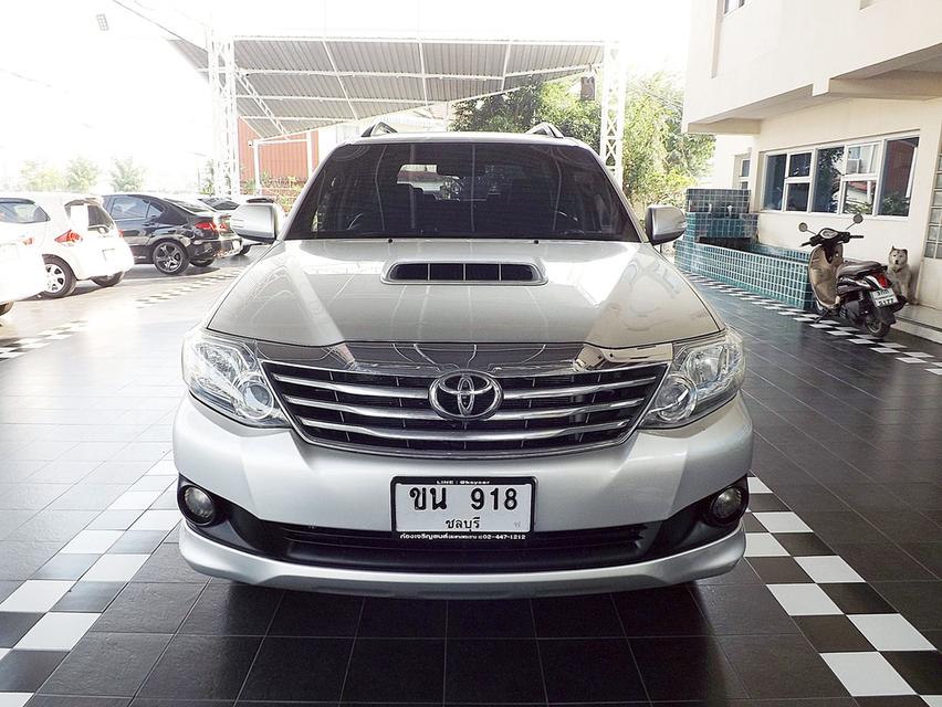 รหัสรถ KCY918 TOYOTA FORTUNER 3.0V NAVIGATOR AUTO ปี 2013 สีเทา รูปที่ 2