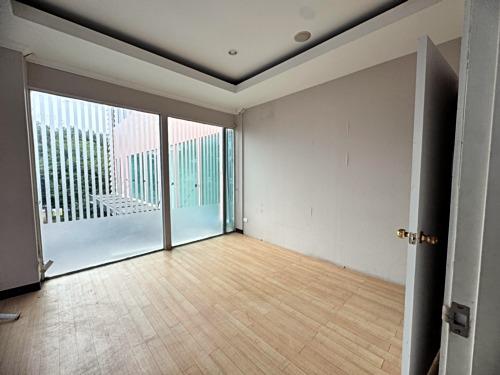 ให้เช่าพื้นที่สุดคุ้ม ซอยทองหล่อ 13 (สุขุมวิท55) ทำเลดีใกล้แหล่งธุรกิจ (N.1806) 9