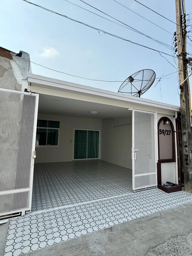 ทาวน์โฮมชั้นเดียว ติดตลาดไฟฟ้า เสม็ด แยกคีรี 1