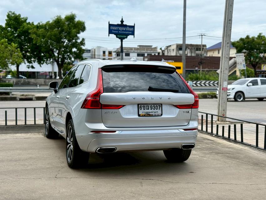 2019 VOLVO XC60 T8 Inscription Hybrid Plug in 10