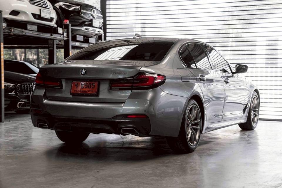 รหัสรถ 67GG6505 " BMW 520d G30 (LCI)แท้ๆ 2025