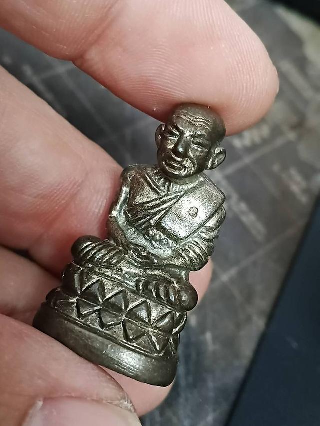 พระหลวงพ่อทวดพิมพ์บัวรอบ 9 รอบ 9 พิธี 108 ปีท่านขุนพันธ์ นวะแก่เงิน