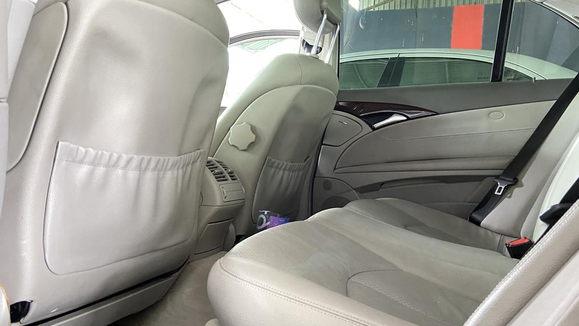 Vาย เบนซ์ดีเซล 4 ประตู E220CDI รูปที่ 6