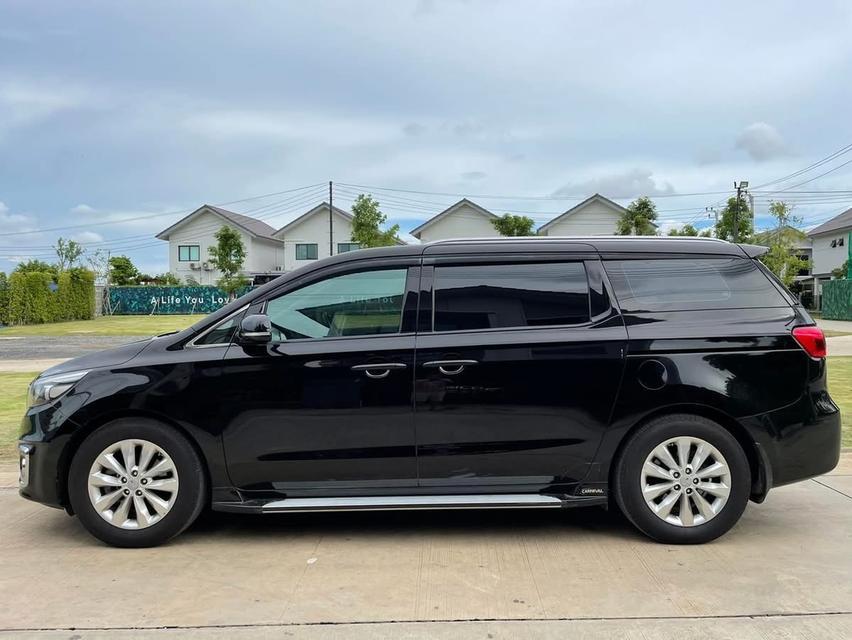 KIA GRAND CARNIVAL EX ตัว Top ปี 2017 3