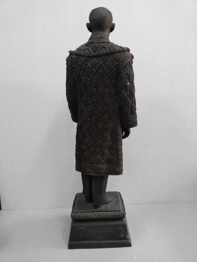 ในหลวงรัชกาลที่๙ฉลองกาญจนาภิเษกปี39สูง21นิ้ว