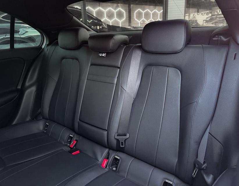 รหัสรถ MCA6666 2018 จด 2022 BENZ A200 PROGRESSIVE 1.3 TURBO 12