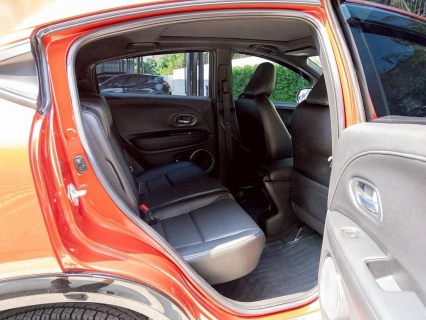 HONDA HR-V 1.8 RS MNC AT 2018สีแดง ตัวท็อป RS ไมล์ 75,xxx มือเดียว รูปที่ 16
