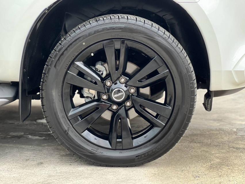 ✨ ISUZU MU-X 1.9 ULTIMATE PHANTOM COLLECTION ปี 2023 โฉมปัจจุบัน ตัวท็อปสุด รูปที่ 19