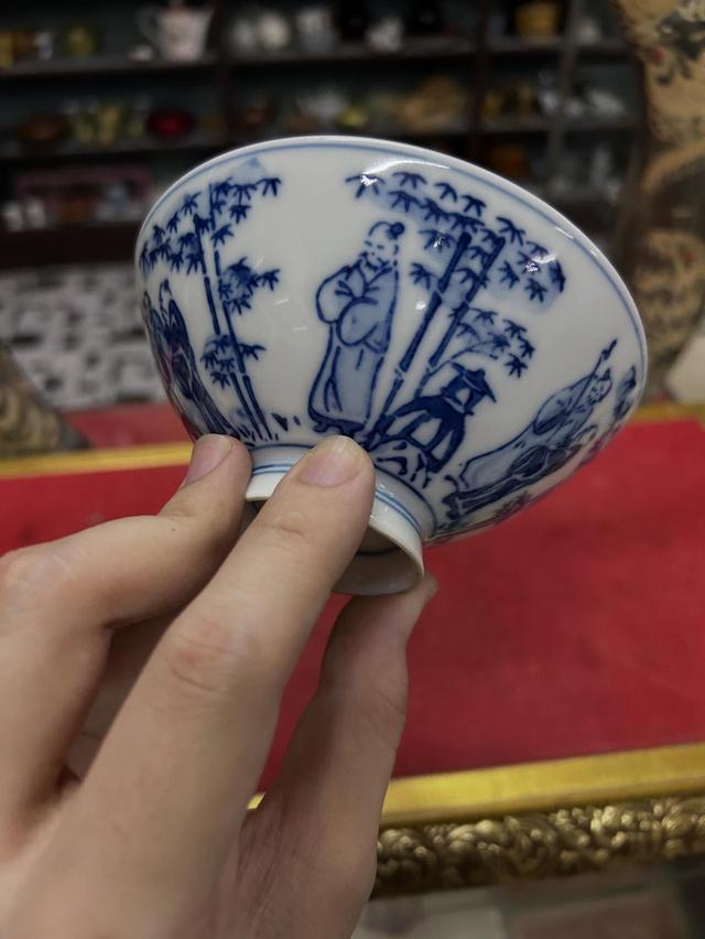 ถ้วยเซรามิก ลายคราม 