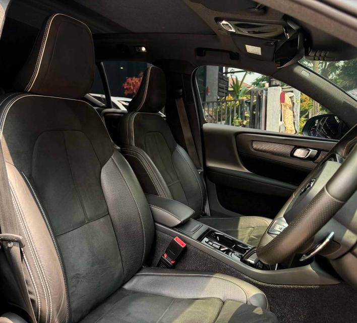 Volvo XC40 T5 R-Design ปี 2019 Top option รูปที่ 11