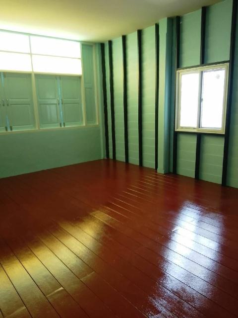 รร.เทศบาลเมืองภูเก็ต 2.2 กม. ให้เช่าอาคารพาณิชย์ 2 ชั้น 28ตร.วา.128 ตร.ม. หลาดจีภูเก็ต 1 กม. รีโนเวทใหม่ 2 นอน 2 น้ำ สภา 4