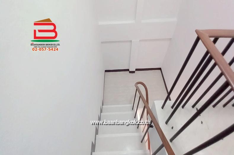 ทาวน์เฮาส์ เนื้อที่ 24.8 ตรว. หมู่บ้าน กิตติชัย 11 ถนนมิตรไมตรี เขตหนองจอก กรุงเทพมหานคร 6