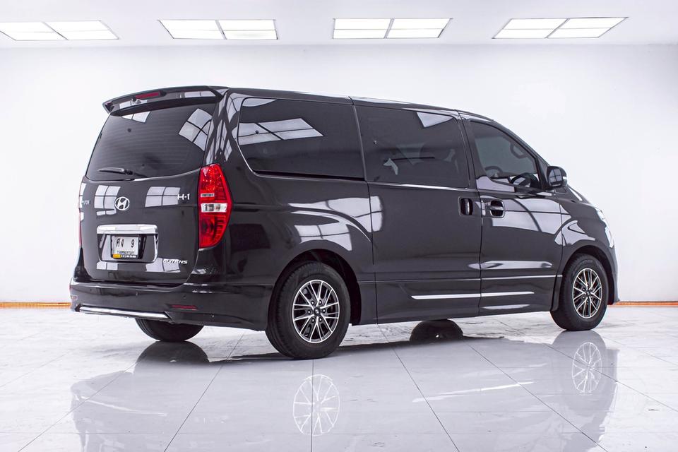 ✨ HYUNDAI H-1 2.5 ELITE AT ปี 2022 ตัวท็อป ELITE รูปย่อยที่ 3