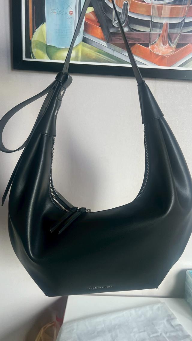 กระเป๋า Charles & Keith มือสอง