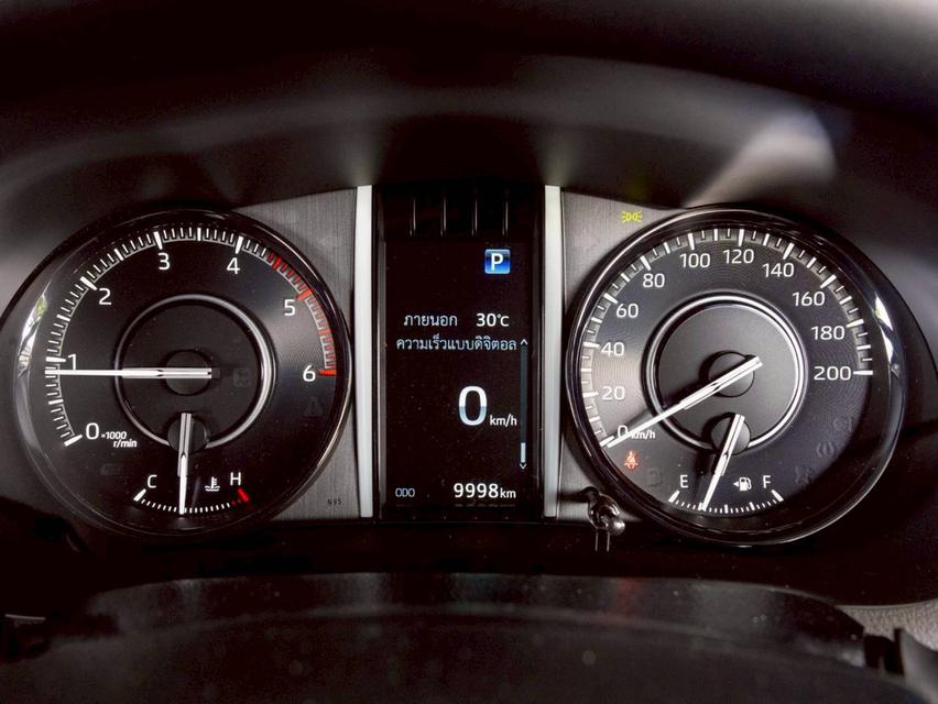TOYOTA FORTUNER 2.4 LEGENDER 4WD ปี 2025 11