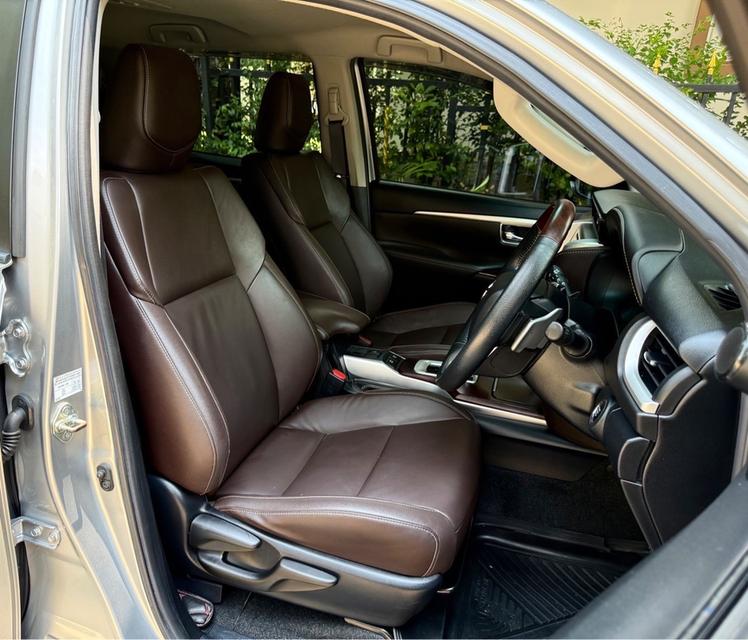 รหัสรถ CH62 TOYOTA FORTUNER 2.4G 2WD AT ปี 2020 10